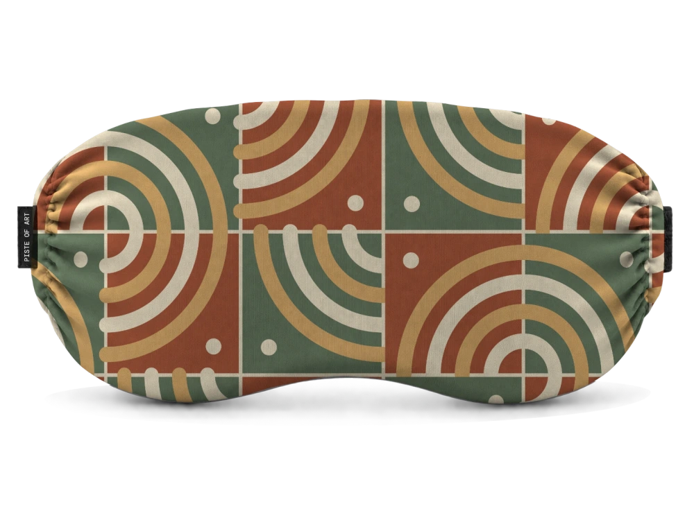 Print Cabin curves · Cream & rust op een skibrilhoes